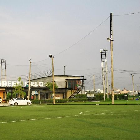 A Joy House - Kaset Nawamin City Banguecoque Exterior foto