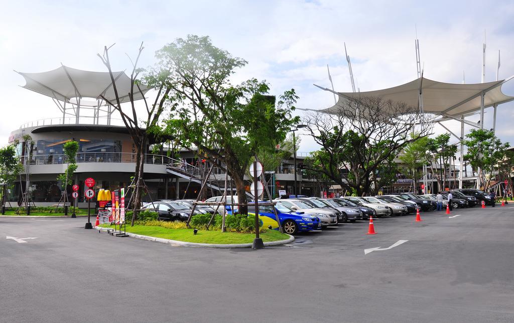 A Joy House - Kaset Nawamin City Banguecoque Exterior foto