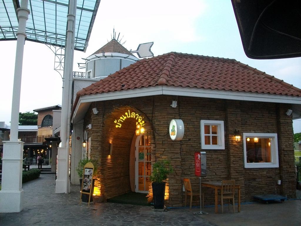 A Joy House - Kaset Nawamin City Banguecoque Exterior foto